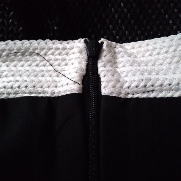Saks Fifth Avenue Black Woven Textured Fabric Circle Skirt Red Label Women's 10 - Picture 7 of 12